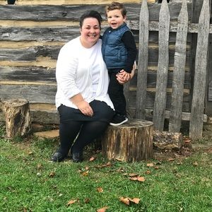 Meet your Posher, Angela